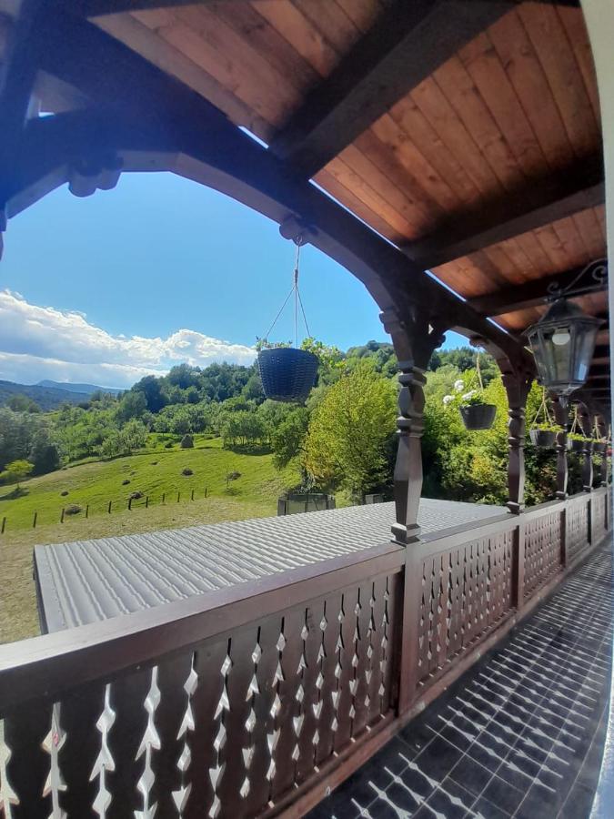 Appartamento Mosia Dar In Rai Berbesti Esterno foto
