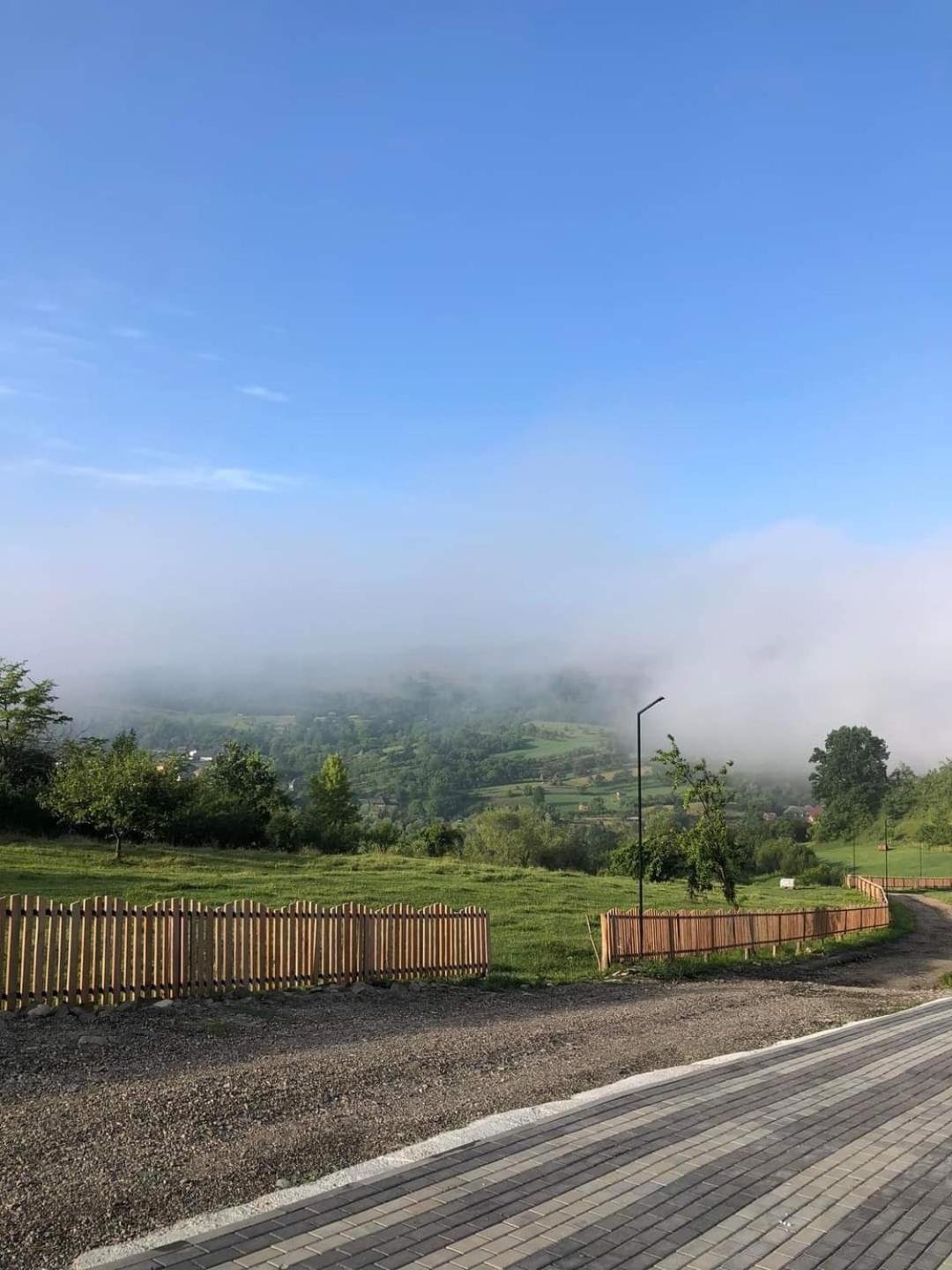 Appartamento Mosia Dar In Rai Berbesti Esterno foto